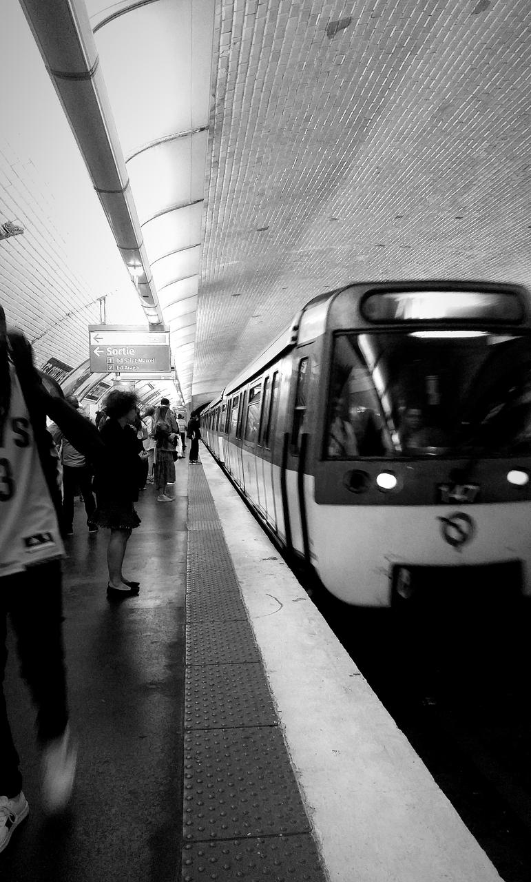 Paris, métro ligne 7 @ station Les Gobelins
