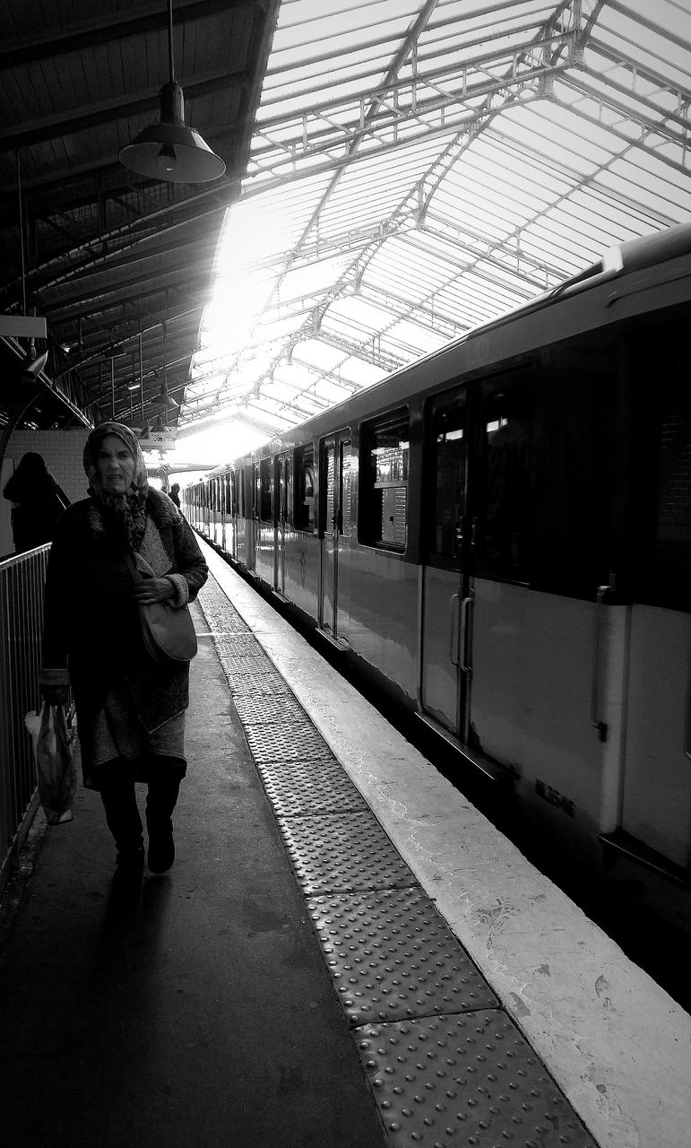 Paris, métro ligne 6 @ station Glacière
