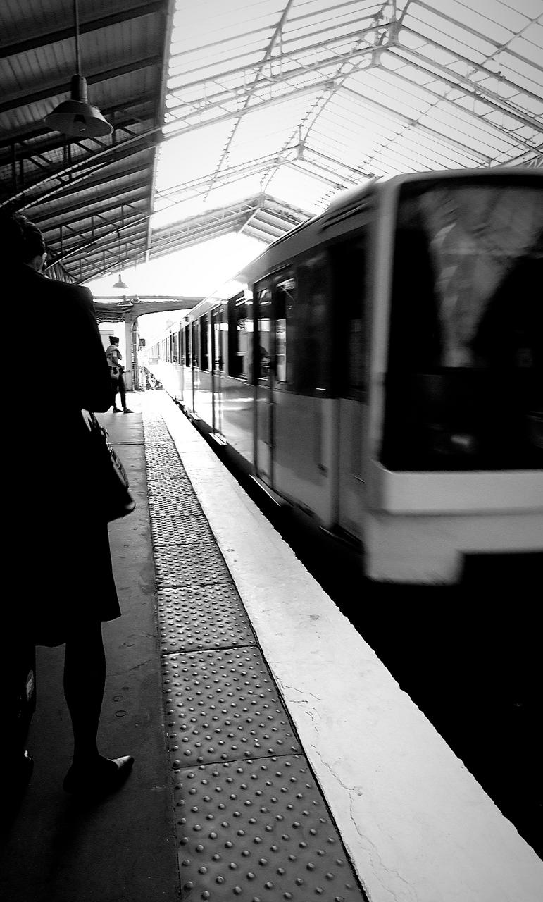 Paris, métro ligne 6 @ station Glacière