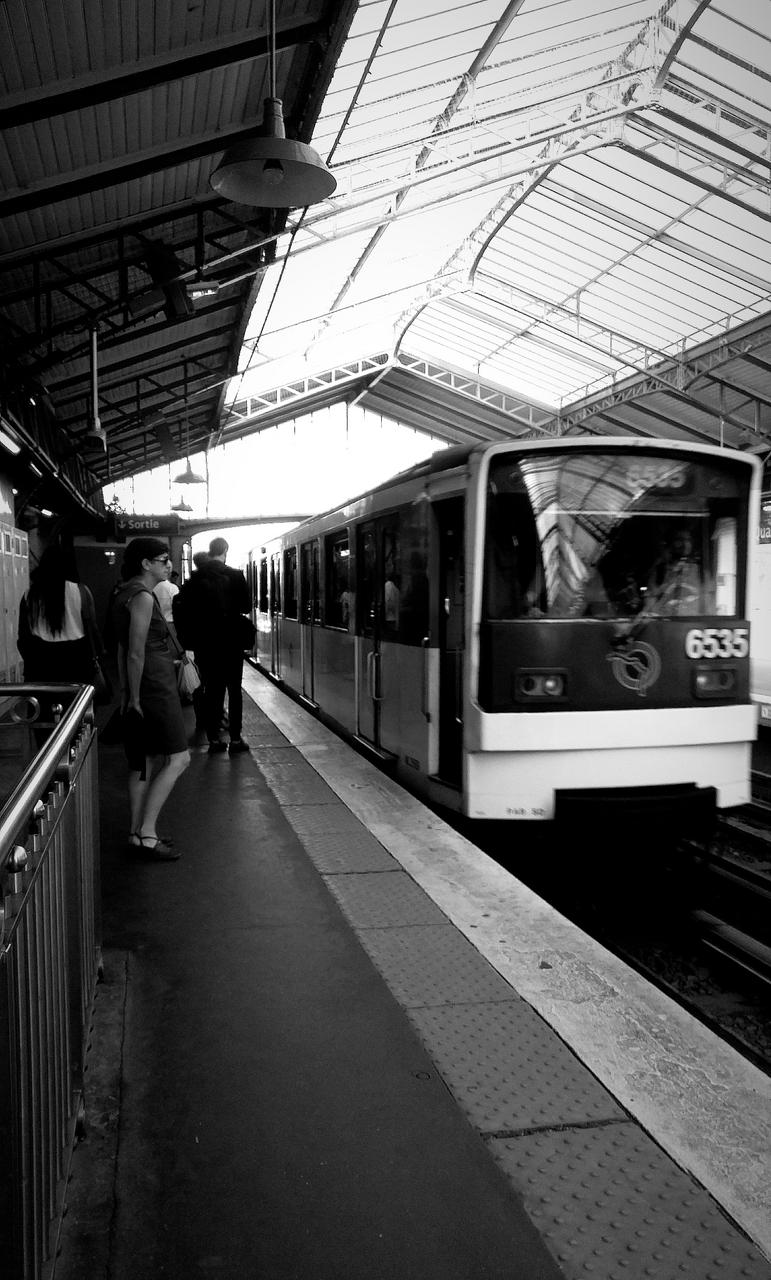 Paris, métro ligne 6 @ station Quai-de-la-Gare