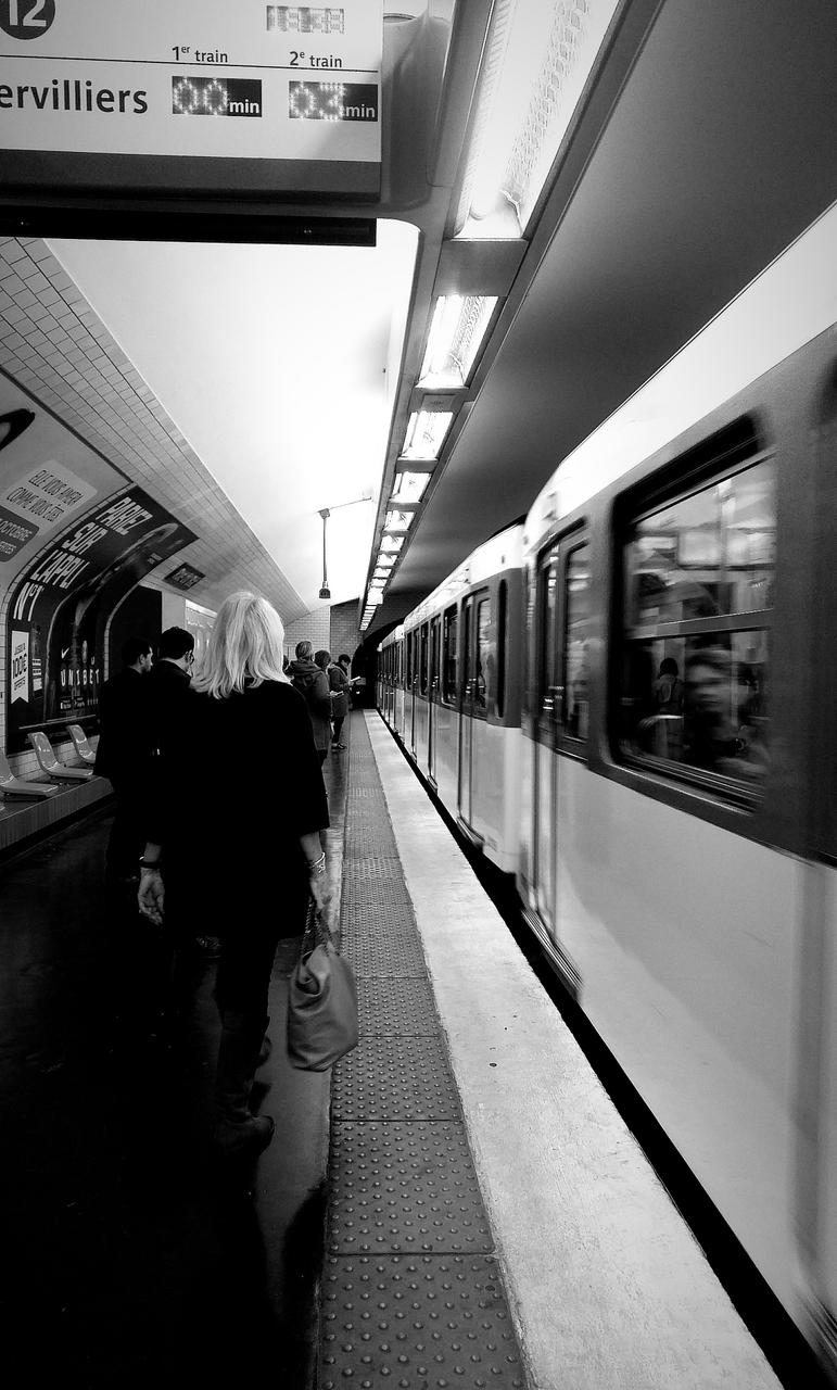 Paris, métro ligne 12 @ station Rue-du-Bac