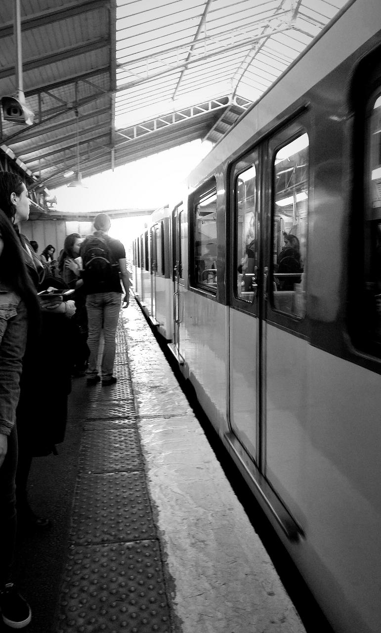 Paris, métro ligne 6 @ station La Motte-Picquet - Grenelle