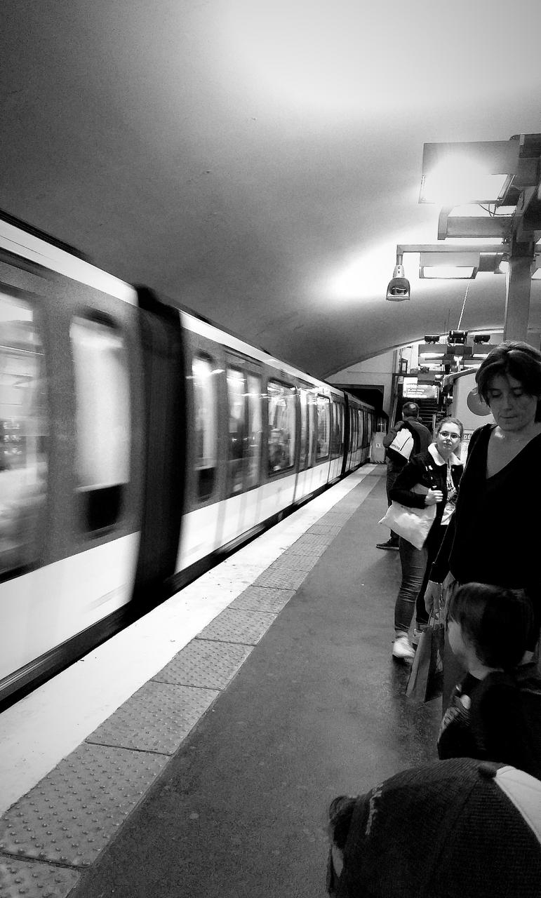 Paris, métro ligne 5 @ station Porte de Pantin